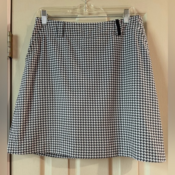 Nike Golf Skort w Tee Holder. Black & White Houndstooth. Built in Shorts Sz 6 - Picture 1 of 10